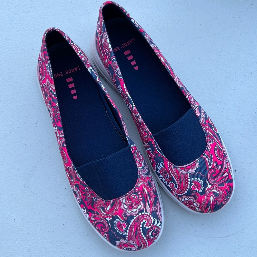 Lands’ End Gatas Slip On Comfort Shoes- pink/navy paisley - Picture 8 of 8